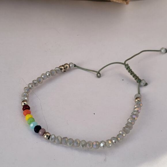 Vintage rainbow beaded bracelet adjustable cord boho 2000s pride style - Picture 9 of 10